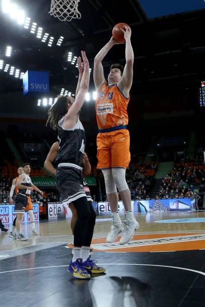 在卡瓦尼 在卡瓦尼